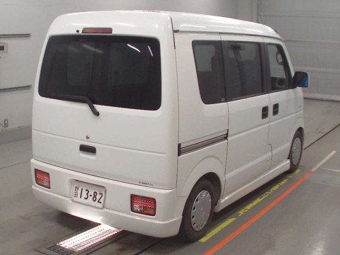 2011 Suzuki Every DA64V[1]