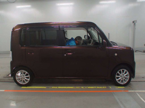 2014 Daihatsu Move Conte L575S[2]