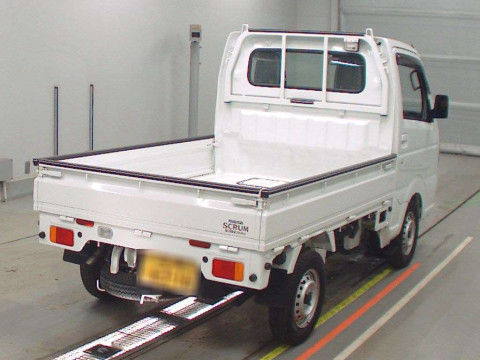 2023 Mazda Scrum Truck DG16T[1]