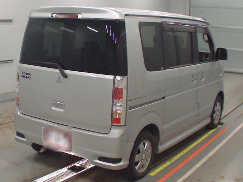 2014 Mitsubishi Town Box DS64W[1]