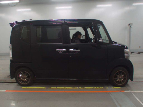 2012 Honda N-BOX CUSTOM JF1[2]