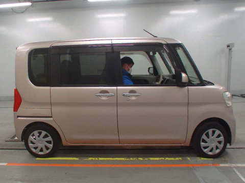 2014 Daihatsu Tanto LA600S[2]