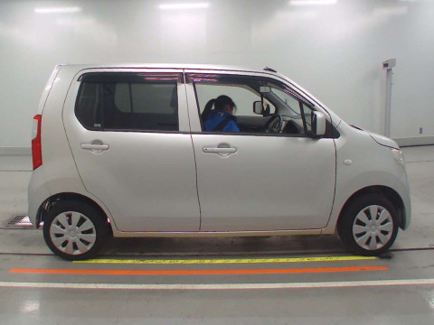 2016 Suzuki Wagon R MH34S[2]