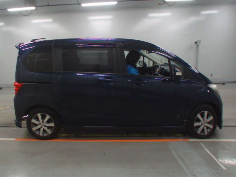 2010 Honda Freed GB3[2]