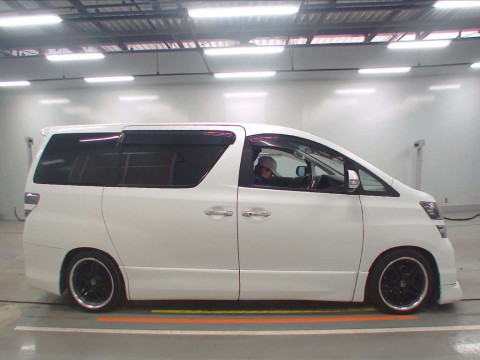 2010 Toyota Vellfire ANH20W[2]