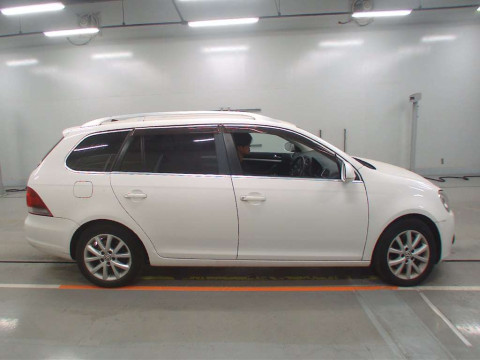 2012 Volkswagen Golf Variant 1KCAV[2]