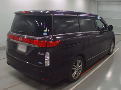 2012 Nissan Elgrand TE52[1]