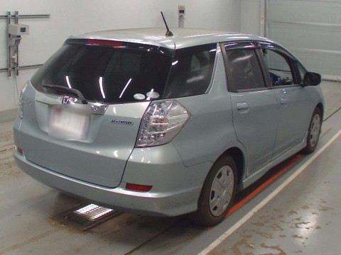 2012 Honda Fit Shuttle Hybrid GP2[1]