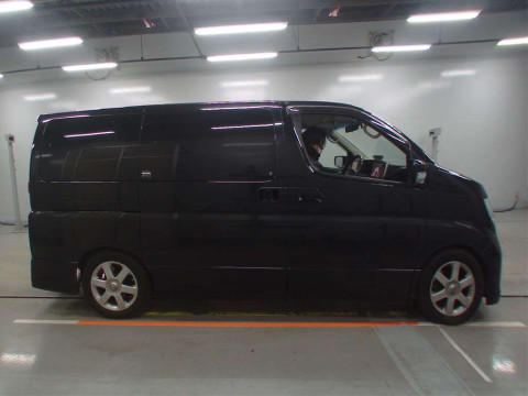 2008 Nissan Elgrand ME51[2]