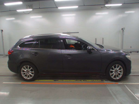 2013 Mazda Atenza Wagon GJ2FW[2]