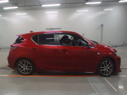 2014 Lexus CT ZWA10[2]