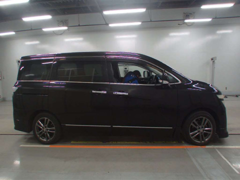 2012 Nissan Elgrand PE52[2]