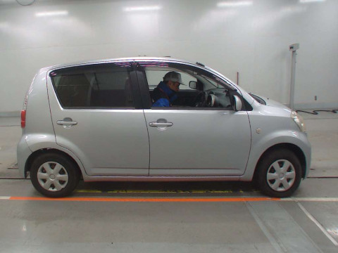 2010 Toyota Passo KGC10[2]