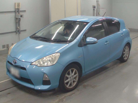 2012 Toyota Aqua NHP10[0]