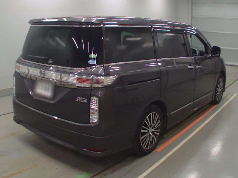 2014 Nissan Elgrand TE52[1]