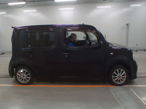 2014 Nissan Cube Z12[2]