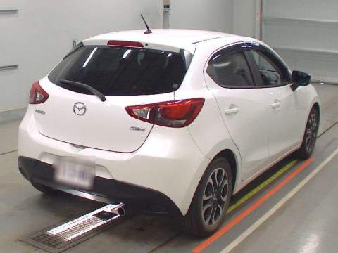 2014 Mazda Demio DJ5FS[1]