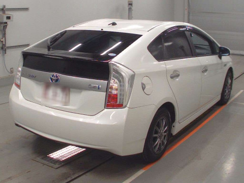 2012 Toyota Prius PHV ZVW35[1]