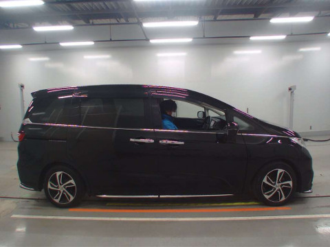 2016 Honda Odyssey RC1[2]