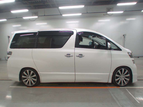 2009 Toyota Vellfire GGH20W[2]