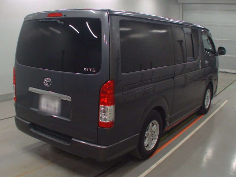 2011 Toyota Hiace Van KDH201V[1]