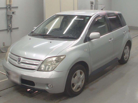 2005 Toyota IST NCP60[0]