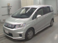 2013 Honda Freed spike hybrid