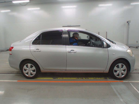 2006 Toyota Belta SCP92[2]