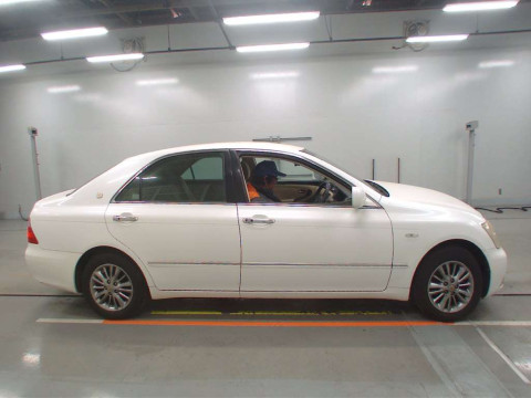 2008 Toyota Crown GRS180[2]