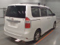 2010 Toyota Noah