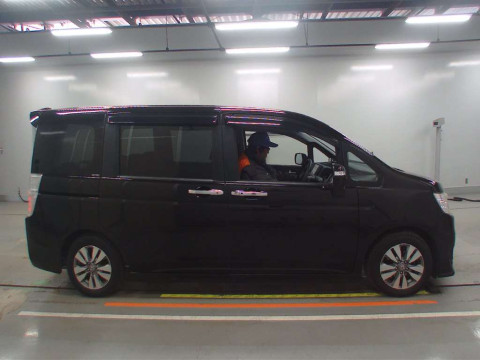 2012 Honda Step WGN Spada RK5[2]