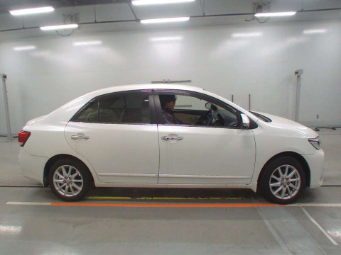 2017 Toyota Premio ZRT260[2]