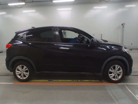 2014 Honda VEZEL RU1[2]