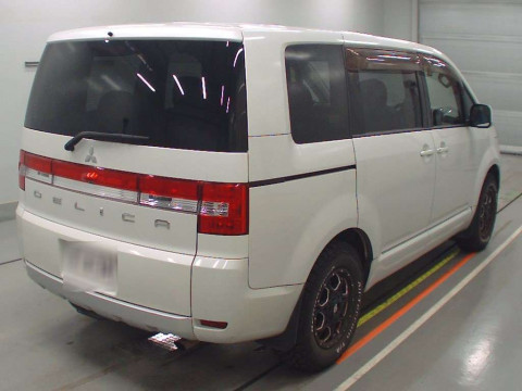 2014 Mitsubishi Delica D5 CV2W[1]