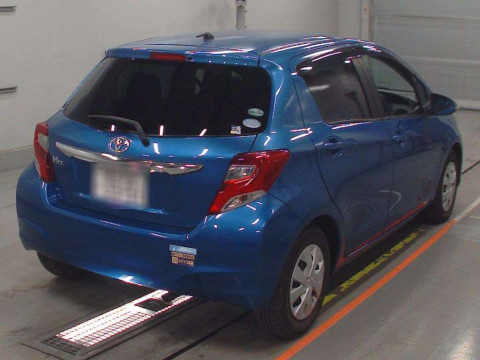 2014 Toyota Vitz NSP130[1]