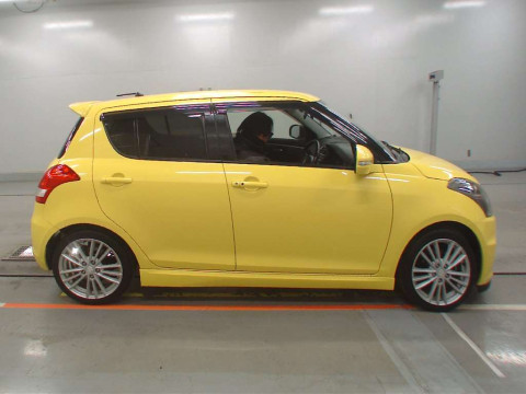 2012 Suzuki Swift Sport ZC32S[2]