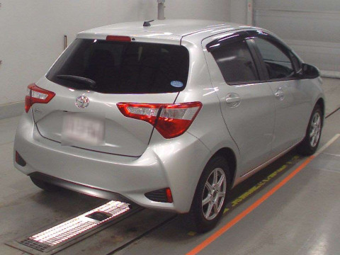 2018 Toyota Vitz KSP130[1]