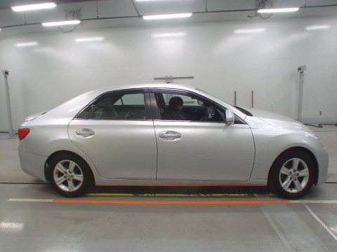 2010 Toyota Mark X GRX130[2]