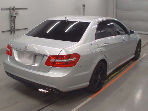 2010 Mercedes Benz E-Class 212056C[1]