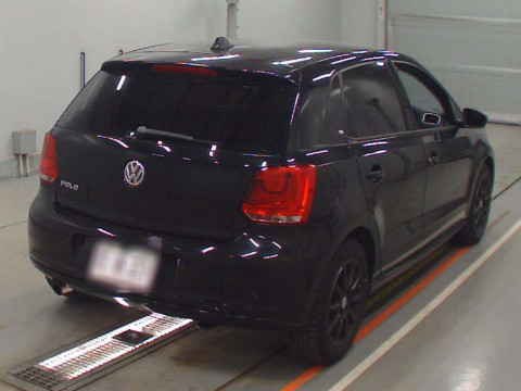 2010 Volkswagen Polo 6RCBZ[1]