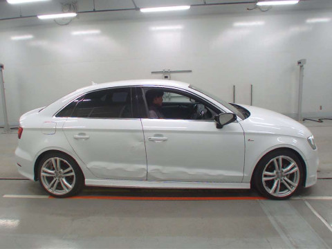 2015 Audi A3 SEDAN 8VCPTL[2]