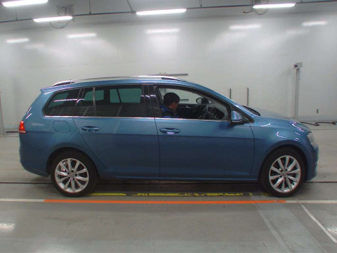 2014 Volkswagen Golf Variant AUCHP[2]