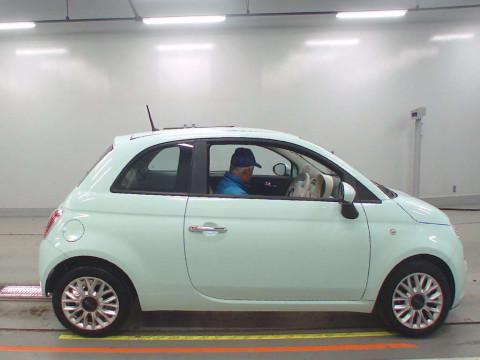 2015 Fiat 500 31212[2]