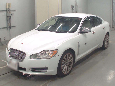 2011 Jaguar XF J05FA[0]