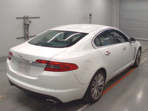 2011 Jaguar XF J05FA[1]