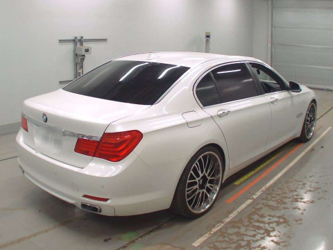 2011 BMW 7 Series KB44[1]