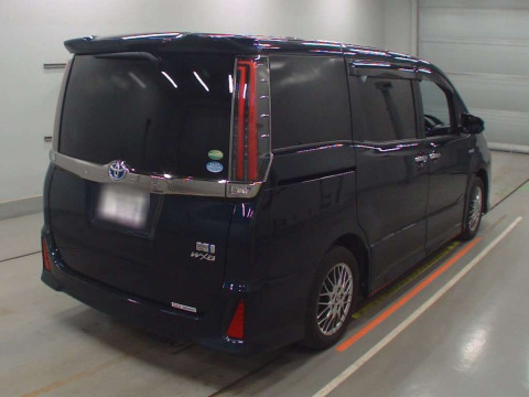 2019 Toyota Noah ZWR80W[1]