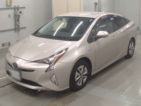 2016 Toyota Prius ZVW55[0]