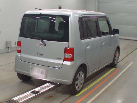 2012 Toyota Pixis Space L575A[1]