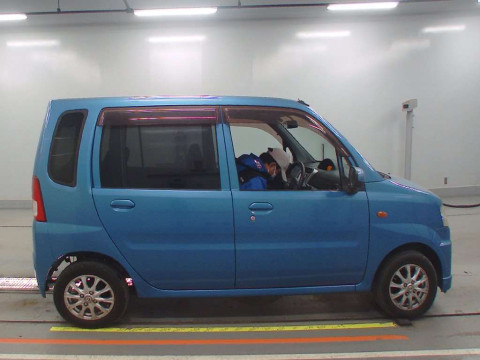 2009 Mitsubishi Toppo H82A[2]